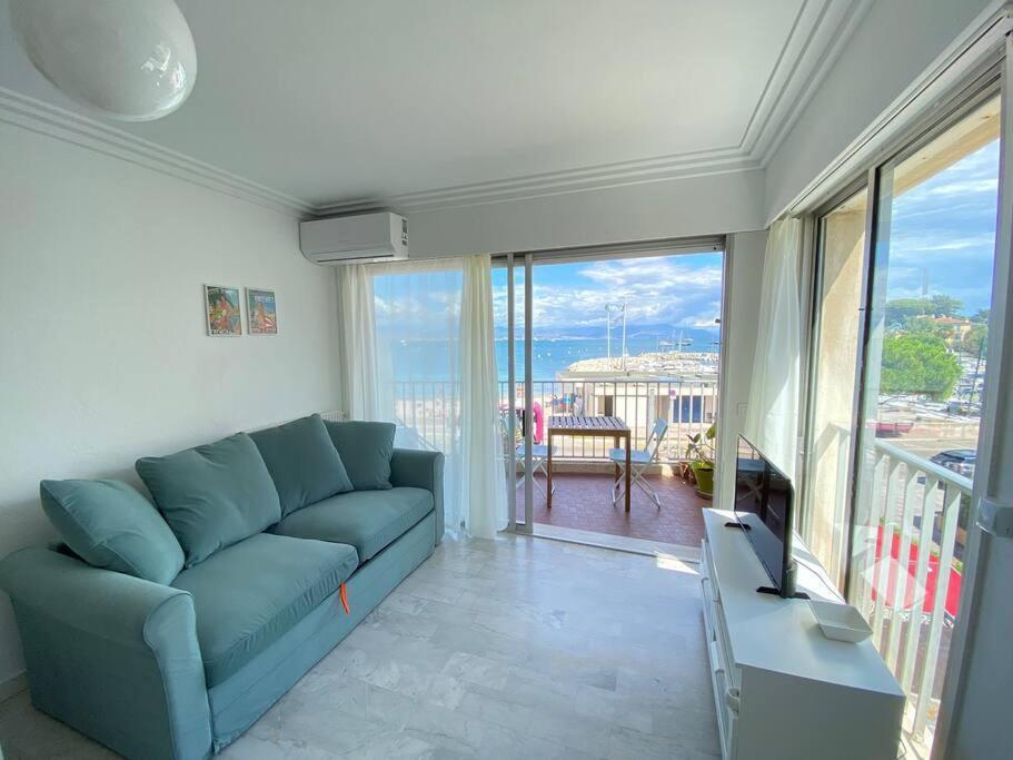 06at2 - Cosy Seaside T2 Ideally Located *