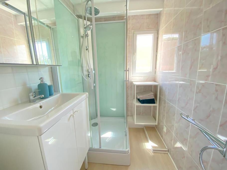 Apartment 06at2 - Cosy Seaside T2 Ideally Located
